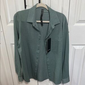 Men's Lululemon Shirt